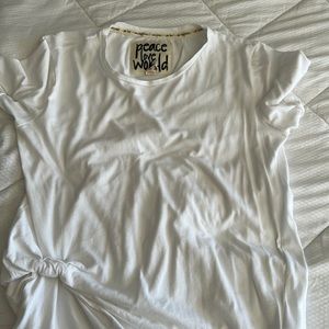 Peace love world xs shirt